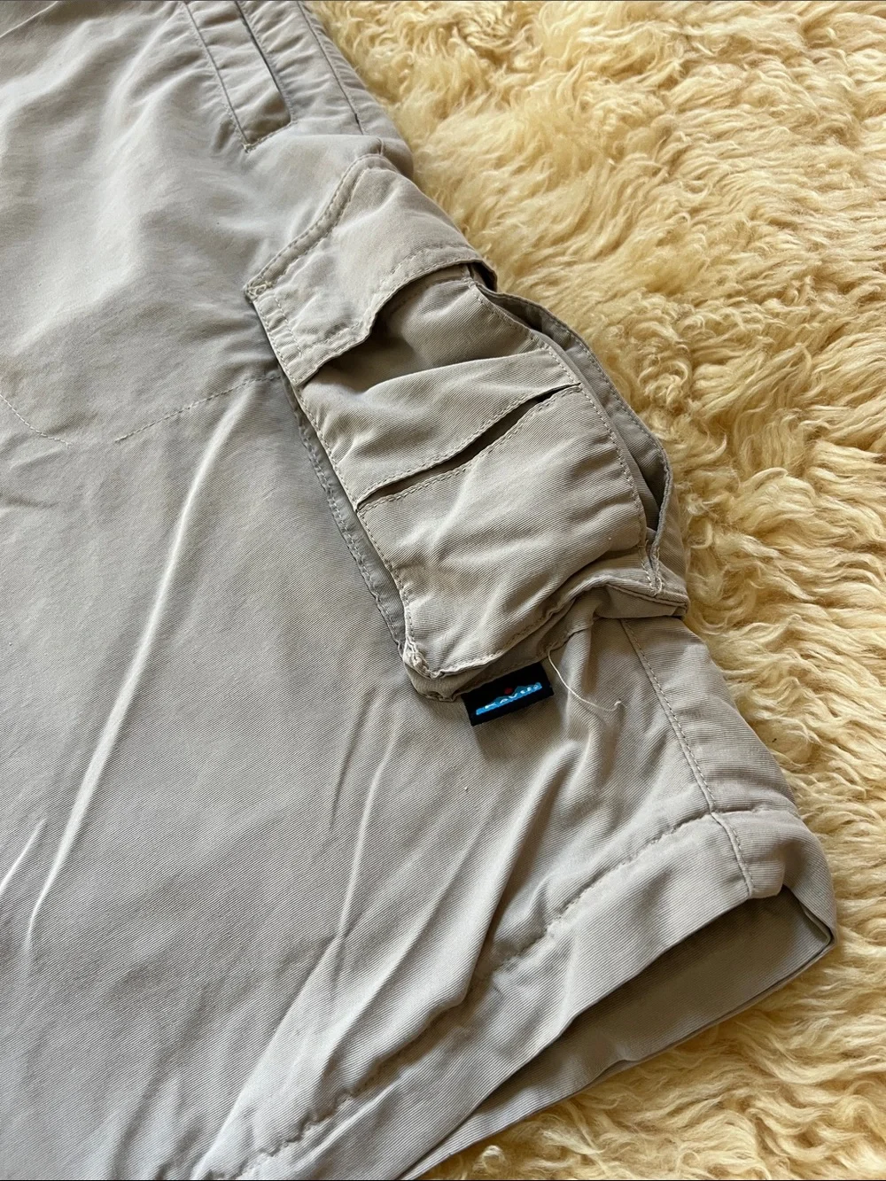Kavu Men's Light Tan Cargo Shorts with Belt